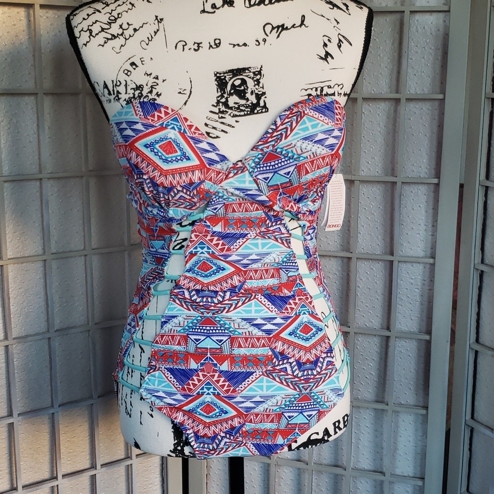 Bongo nwt strapless padded one piece bikini M